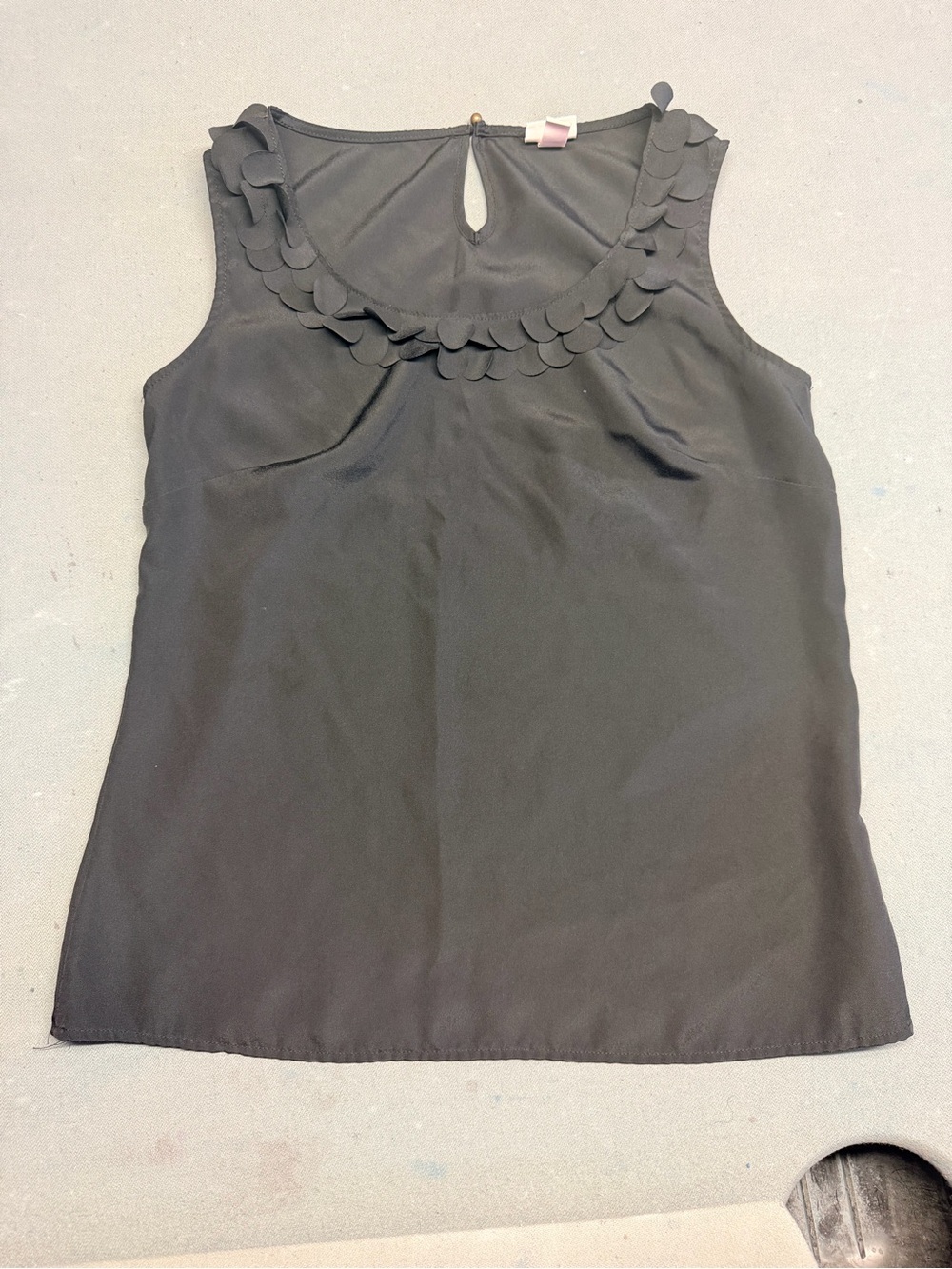 Merona Black Sleeveless Ruffle-Neck Shell Top